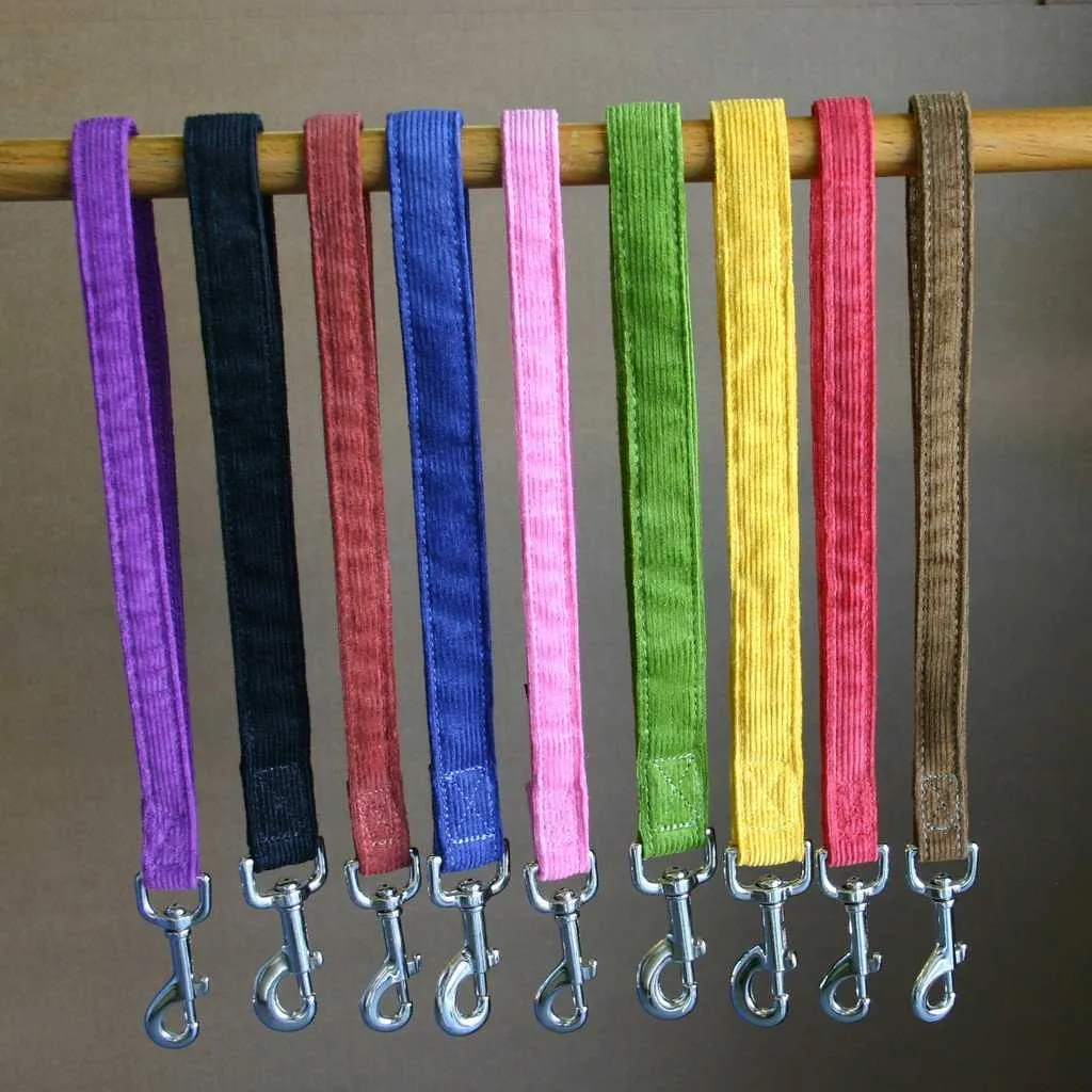 Hemp Dog Short Leash Black Corduroy 14" City Leash