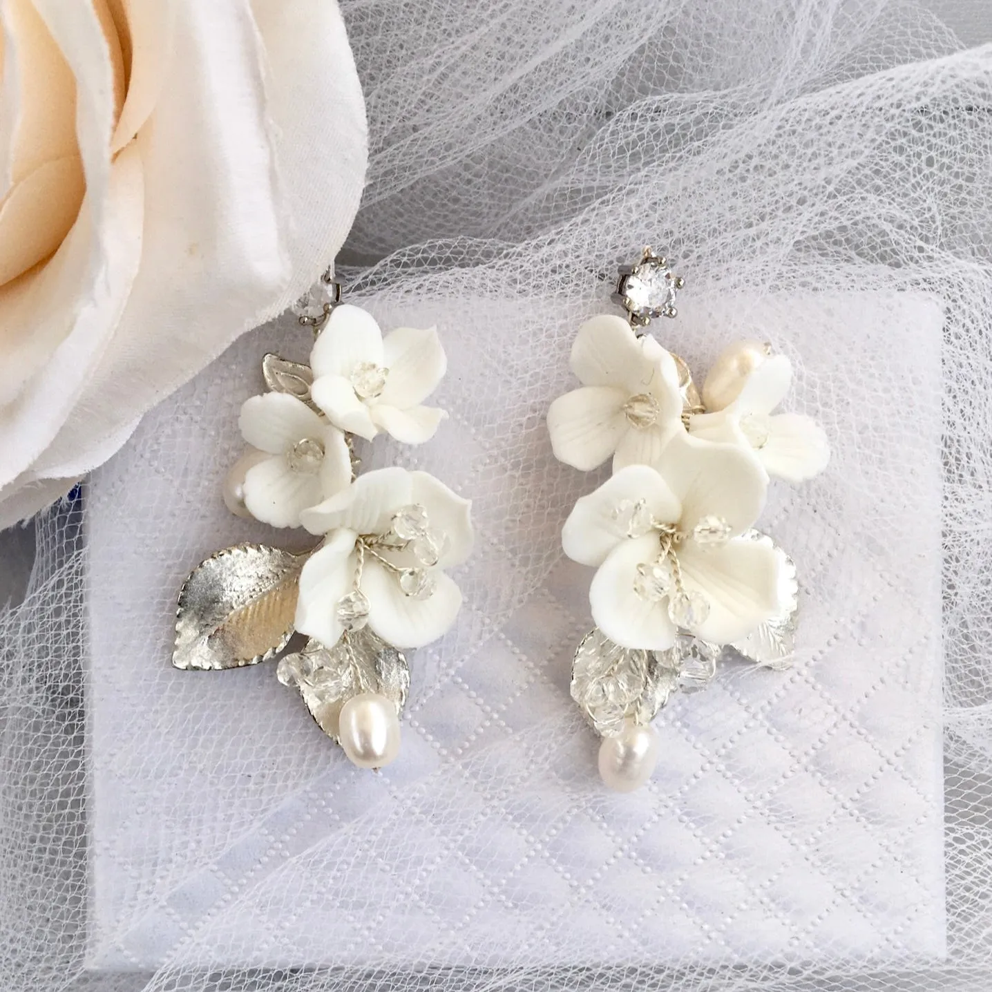 "McKenna" - Ceramic Flowers Bridal Hair Comb and Earrings Set - Available in Gold and Silver